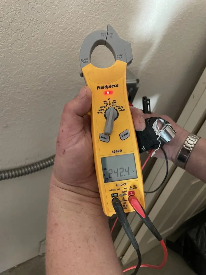 Voltage testing with clamp meter during Generator Installation in District Heights